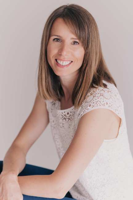 low res Maya Linnell headshot LouiseAgnewPhotography